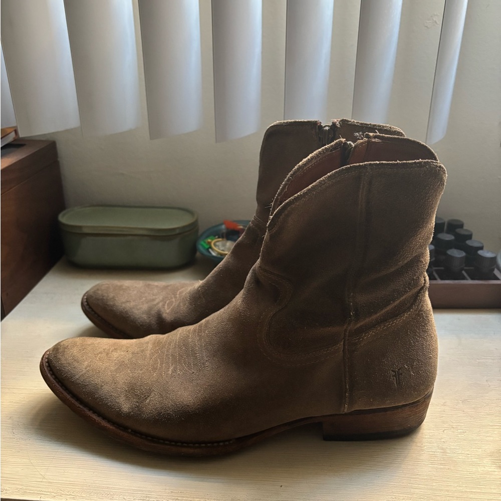 Frye Boots 🤠